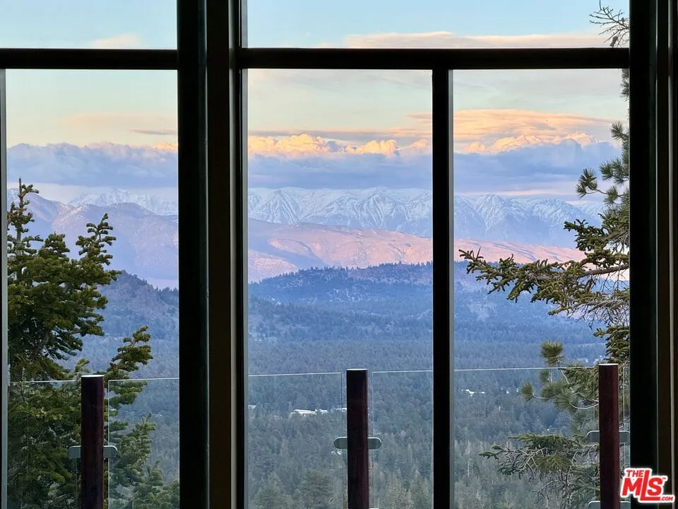 37 Bridges Lane Mammoth Lakes, CA 93546