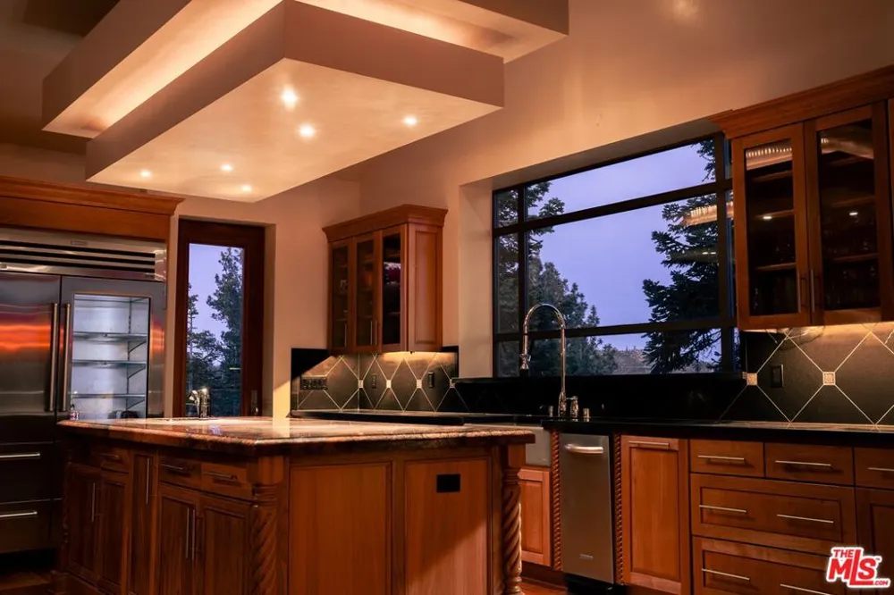 37 Bridges Lane Mammoth Lakes, CA 93546