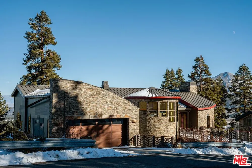 37 Bridges Lane Mammoth Lakes, CA 93546