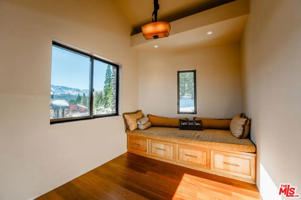 37 Bridges Lane Mammoth Lakes, CA 93546