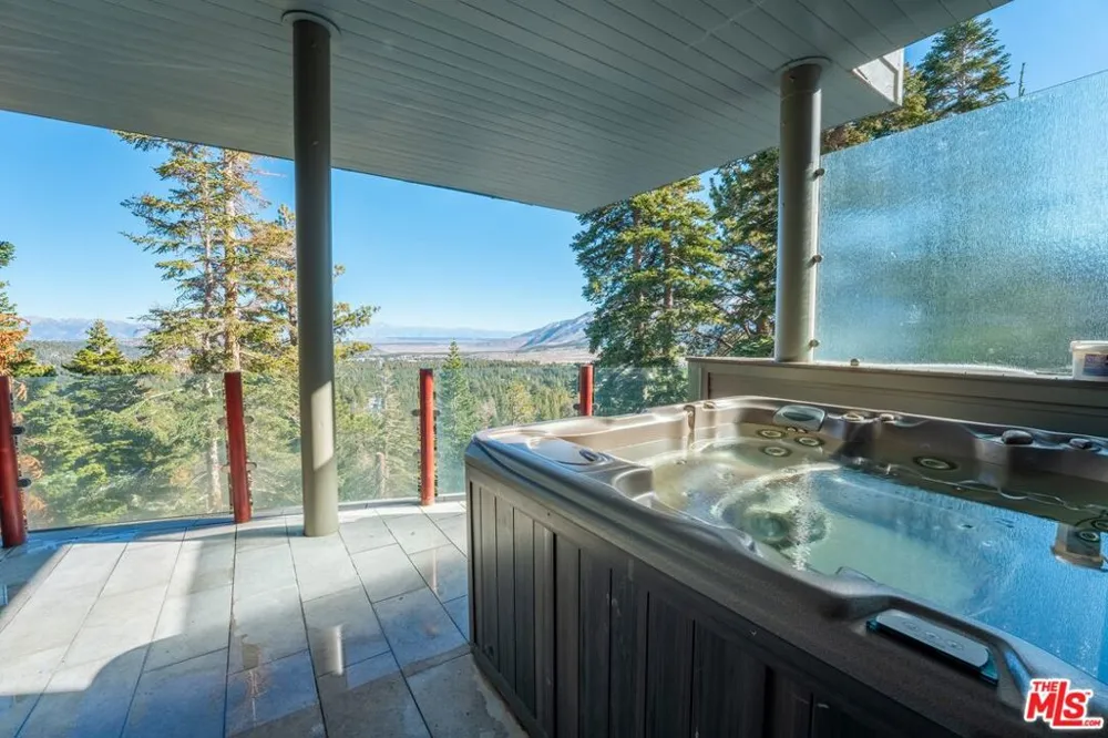 37 Bridges Lane Mammoth Lakes, CA 93546