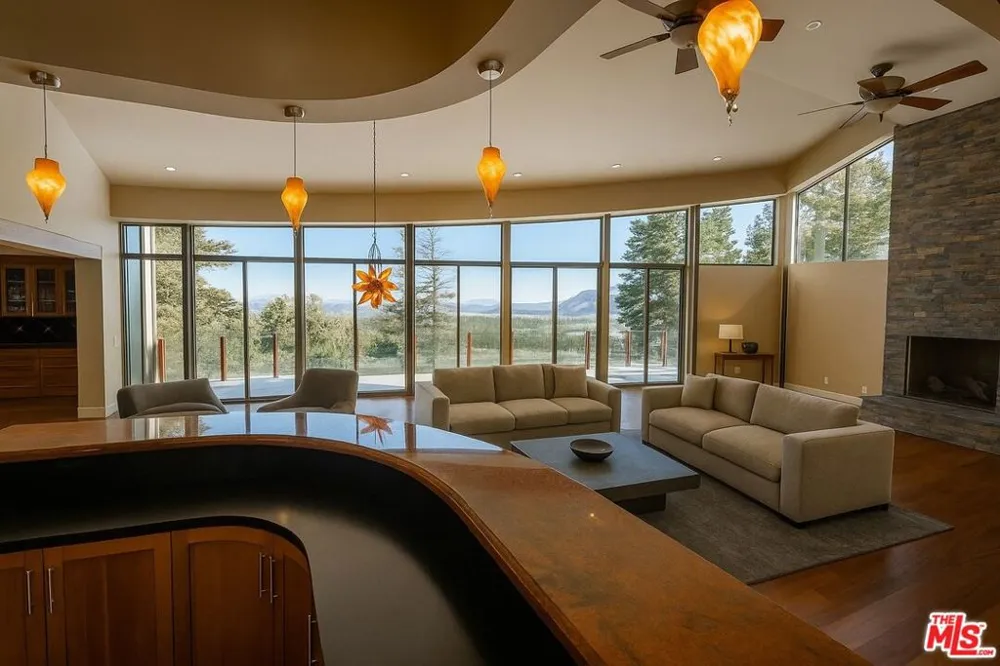 37 Bridges Lane Mammoth Lakes, CA 93546