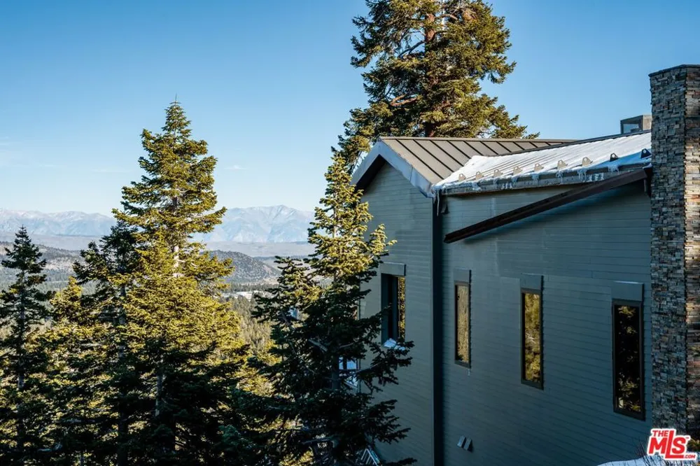 37 Bridges Lane Mammoth Lakes, CA 93546