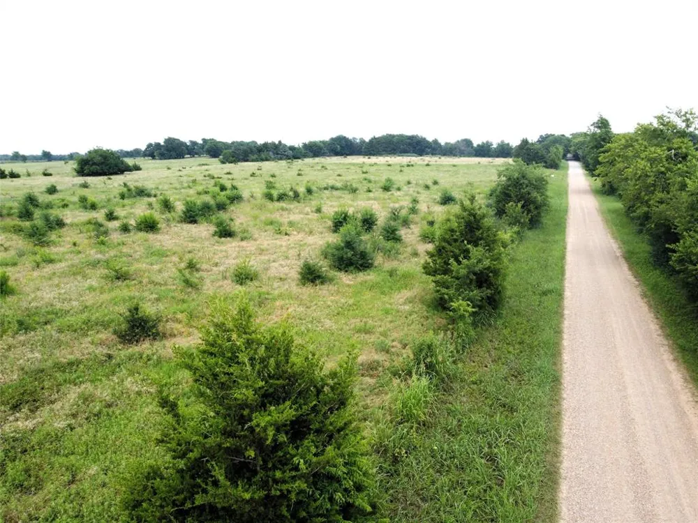 CR 1400 Ravenna, TX 75476
