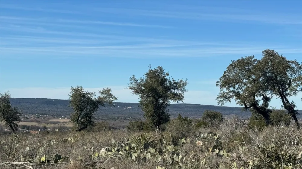 57 Big Creek Drive Kingsland, TX 78639