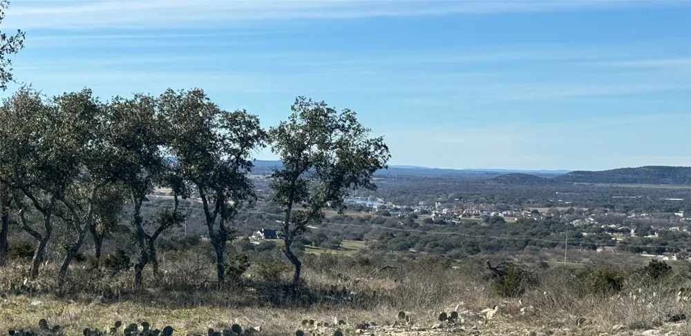 57 Big Creek Drive Kingsland, TX 78639