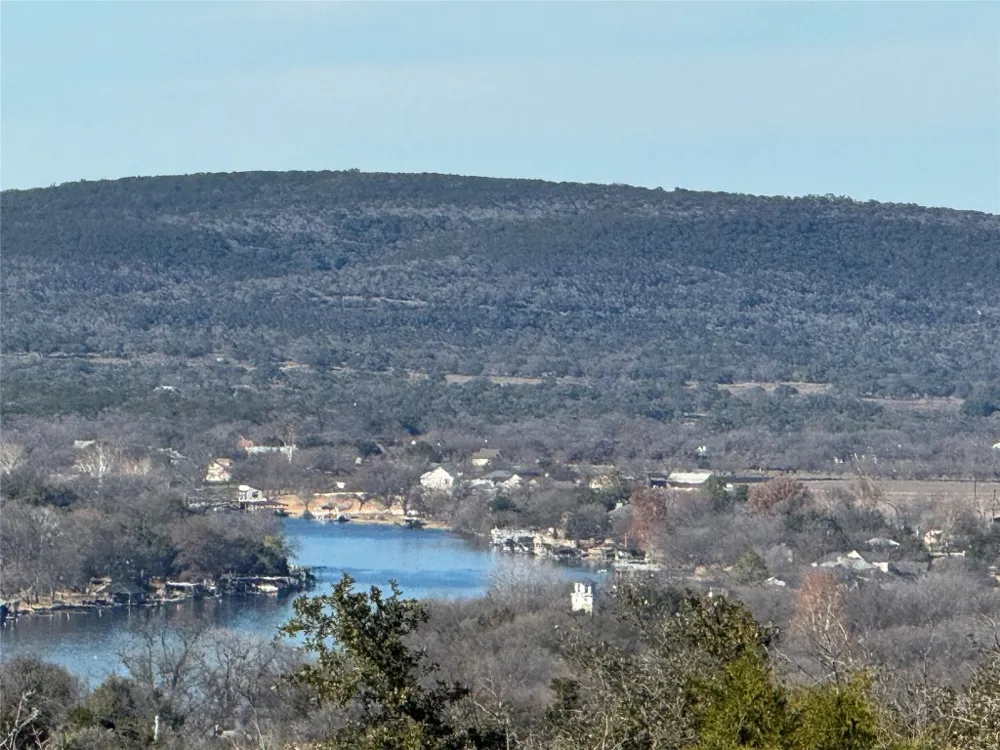 57 Big Creek Drive Kingsland, TX 78639