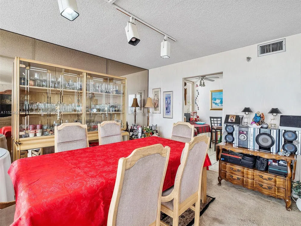 290 174th St #1809 Sunny Isles Beach, FL 33160