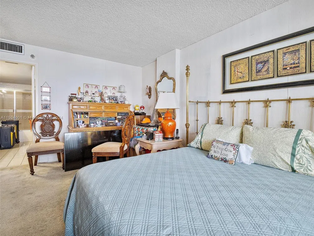 290 174th St #1809 Sunny Isles Beach, FL 33160