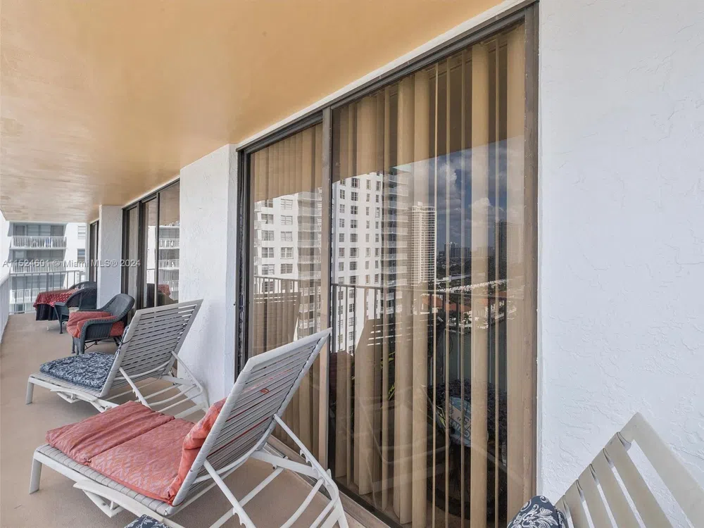 290 174th St #1809 Sunny Isles Beach, FL 33160