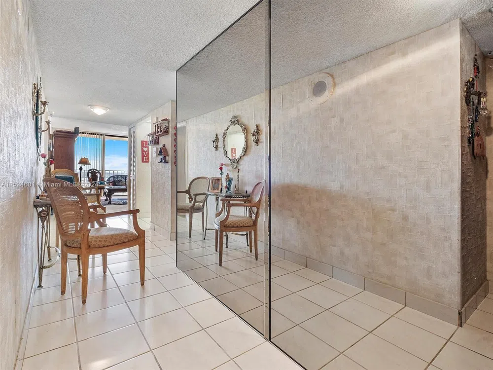 290 174th St #1809 Sunny Isles Beach, FL 33160