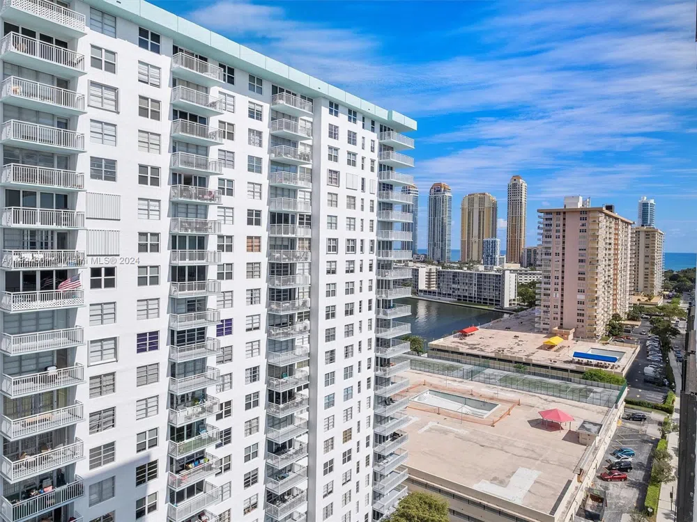 290 174th St #1809 Sunny Isles Beach, FL 33160