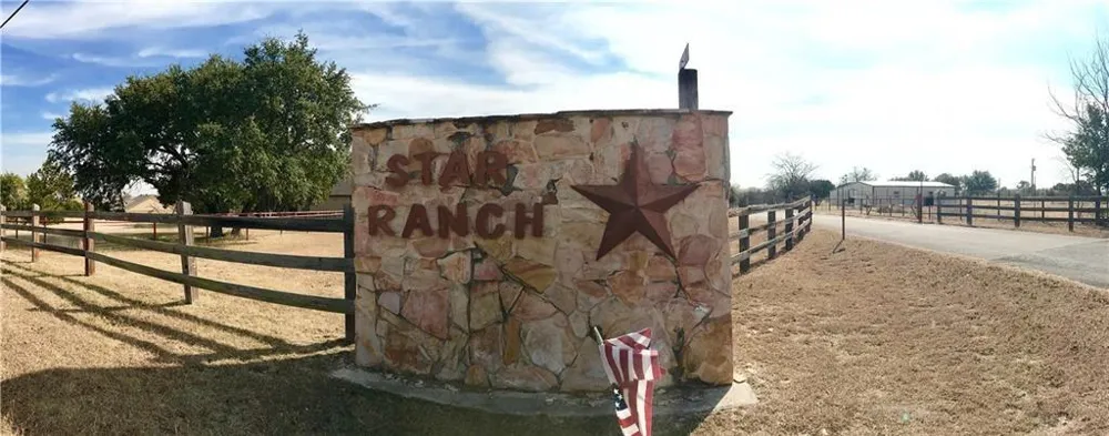 140 Star Ranch Drive Whitney, TX 76692