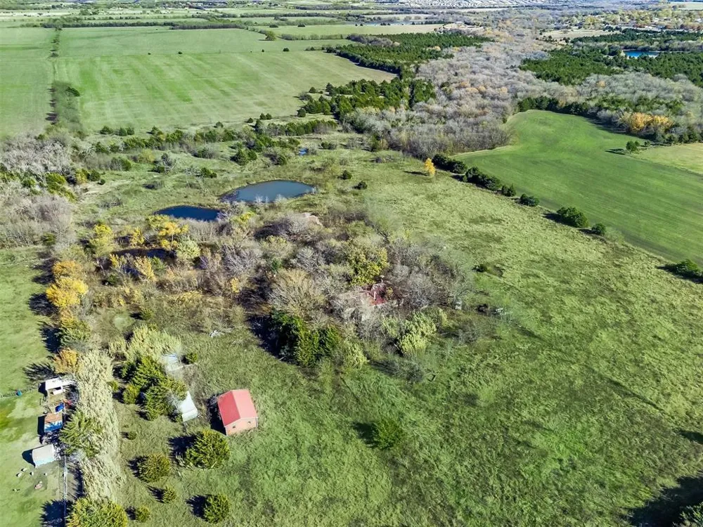 1851 Stainback Road Red Oak, TX 75154