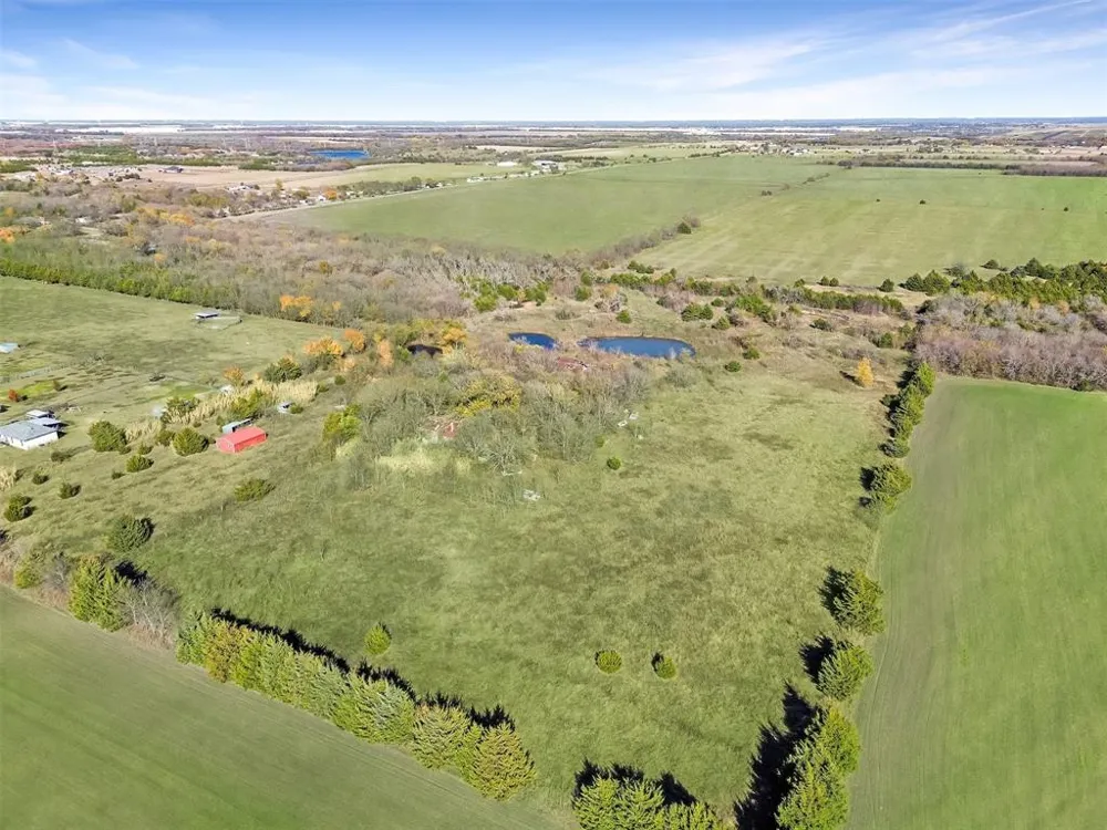 1851 Stainback Road Red Oak, TX 75154