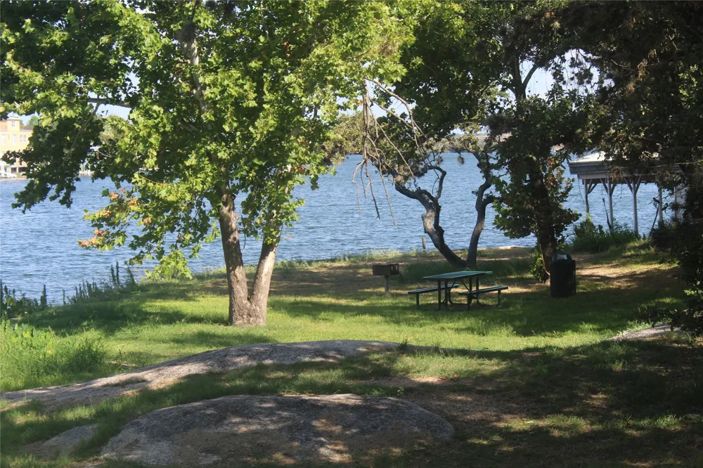 283 Briarway Drive Granite Shoals, TX 78654