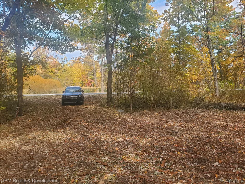 5700 Seven Mile Road Salem Township, MI 48178