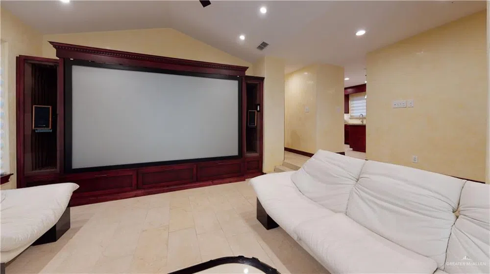 2816 Gardenia Circle McAllen, TX 78501