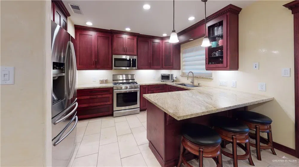 2816 Gardenia Circle McAllen, TX 78501
