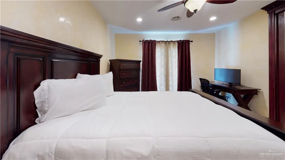 2816 Gardenia Circle McAllen, TX 78501