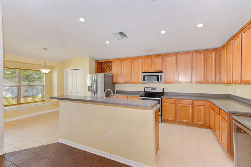 422 DOWN PINE DRIVE Seffner, FL 33584
