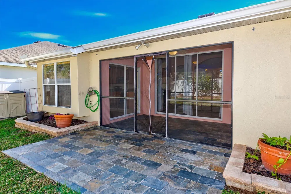 422 DOWN PINE DRIVE Seffner, FL 33584