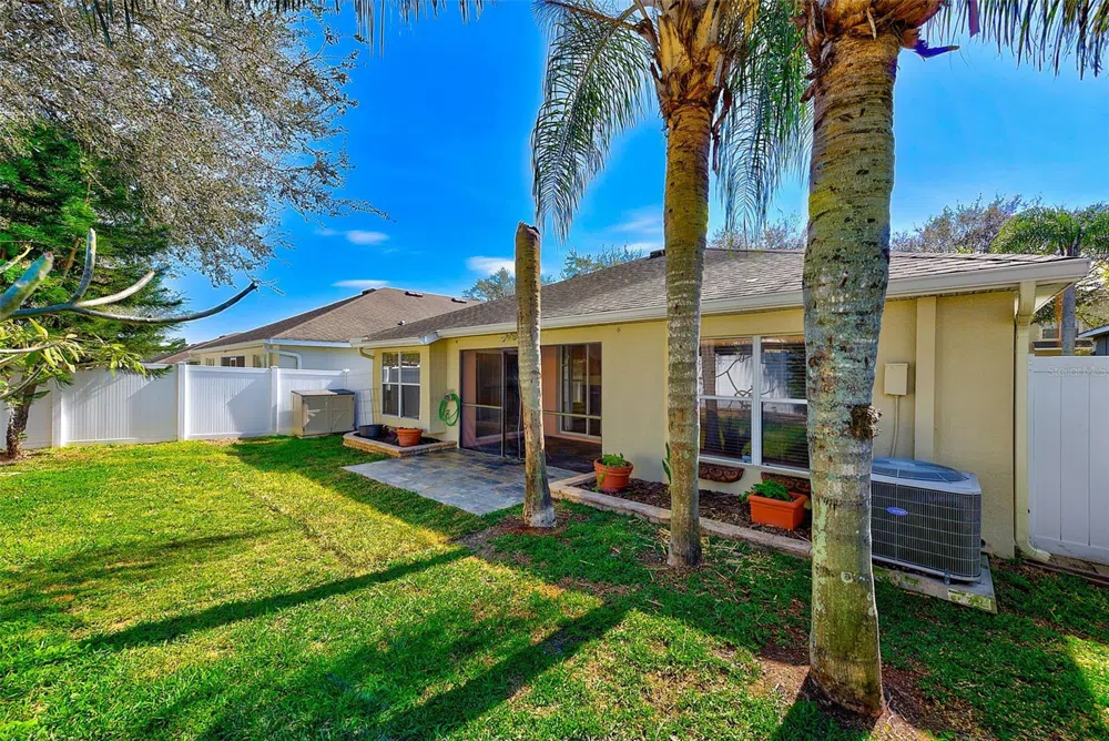 422 DOWN PINE DRIVE Seffner, FL 33584