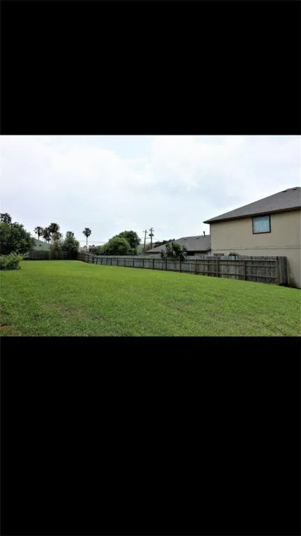 1000 Bluff Drive Portland, TX 78374