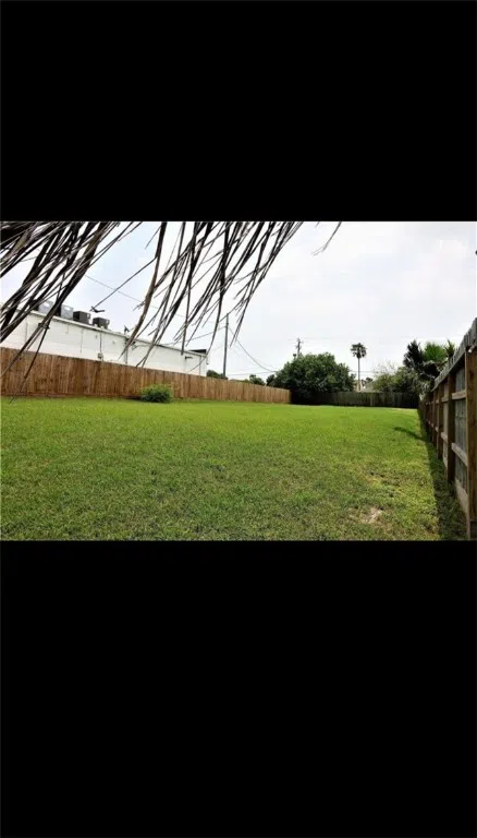 1000 Bluff Drive Portland, TX 78374