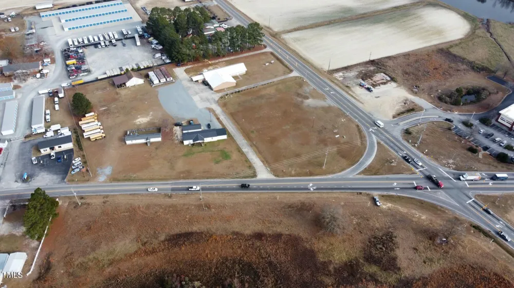 13499 Nc-210 Benson, NC 27504