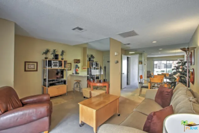 470 Calle Encilia #B4 Palm Springs, CA 92262