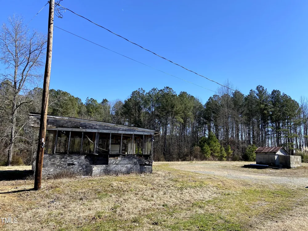 2523 Hamlin Road Durham, NC 27704