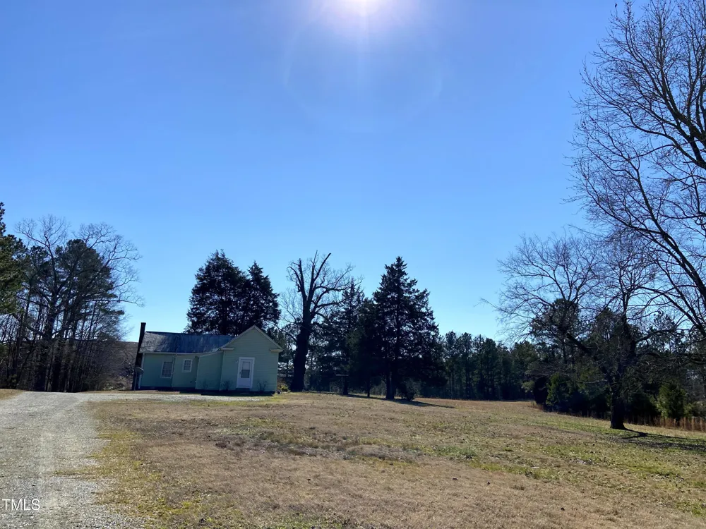 2523 Hamlin Road Durham, NC 27704