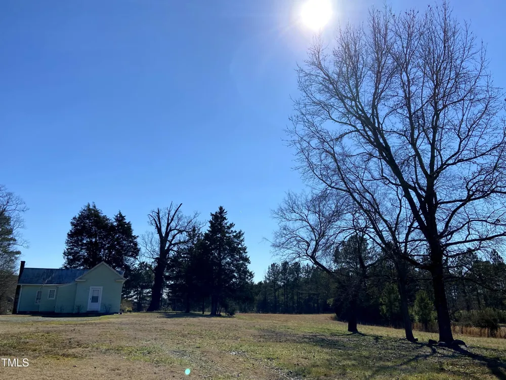 2523 Hamlin Road Durham, NC 27704