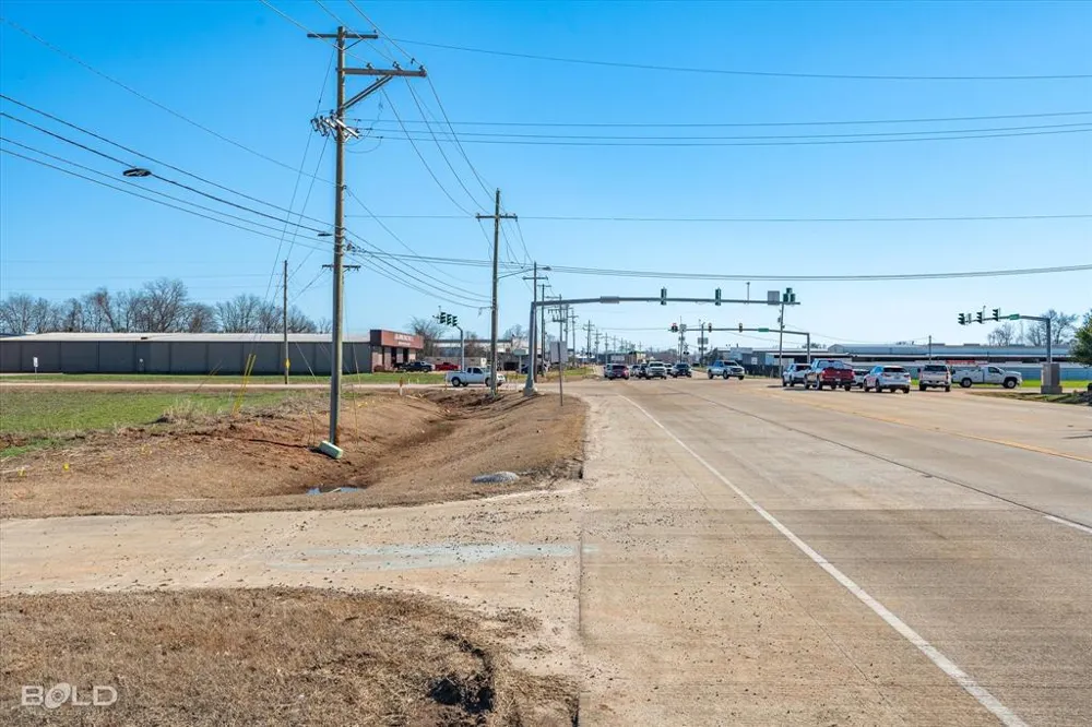 1756 Swan Lake Road Bossier City, LA 71111