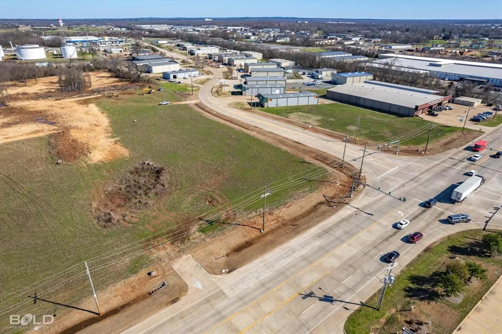 1756 Swan Lake Road Bossier City, LA 71111