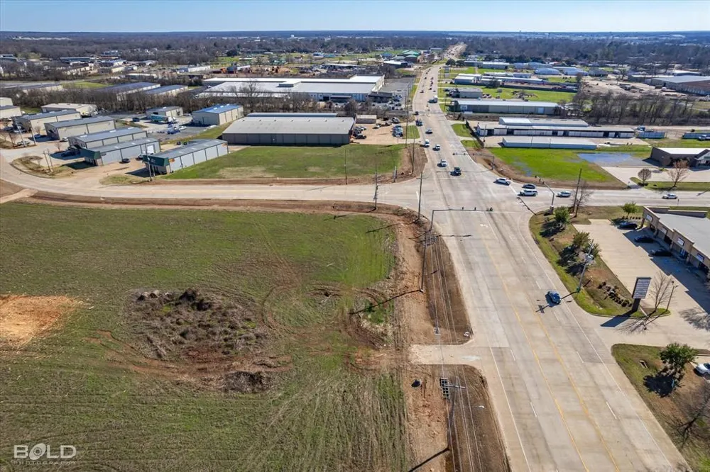 1756 Swan Lake Road Bossier City, LA 71111