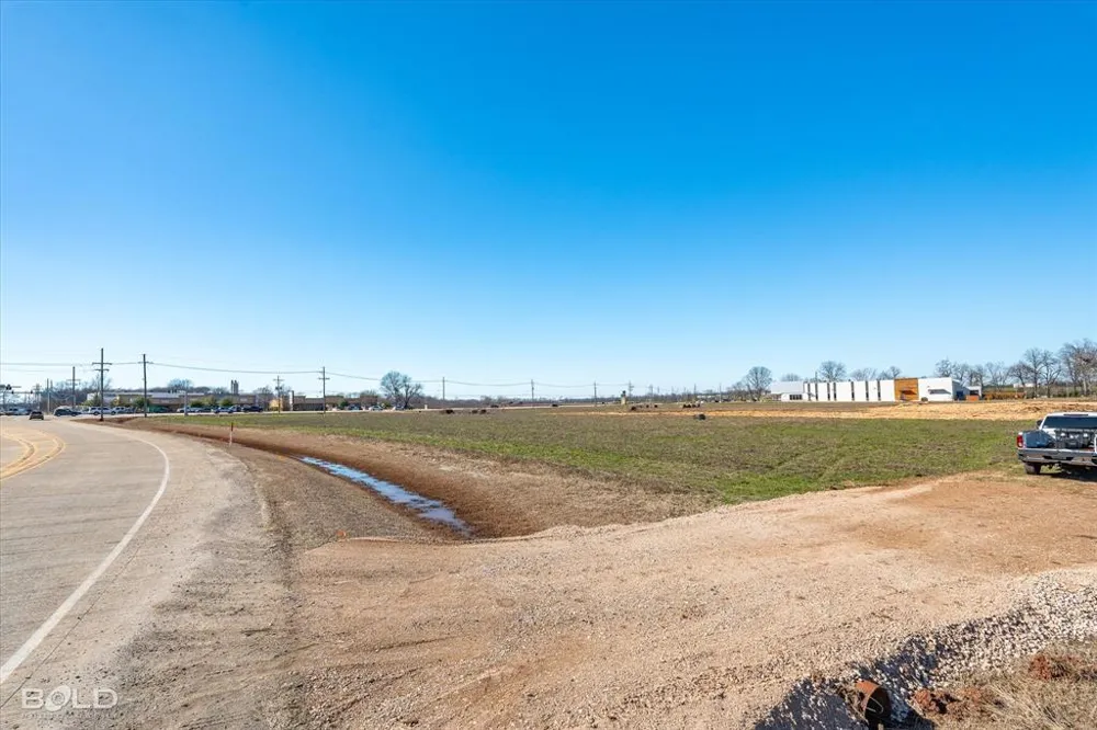 1756 Swan Lake Road Bossier City, LA 71111