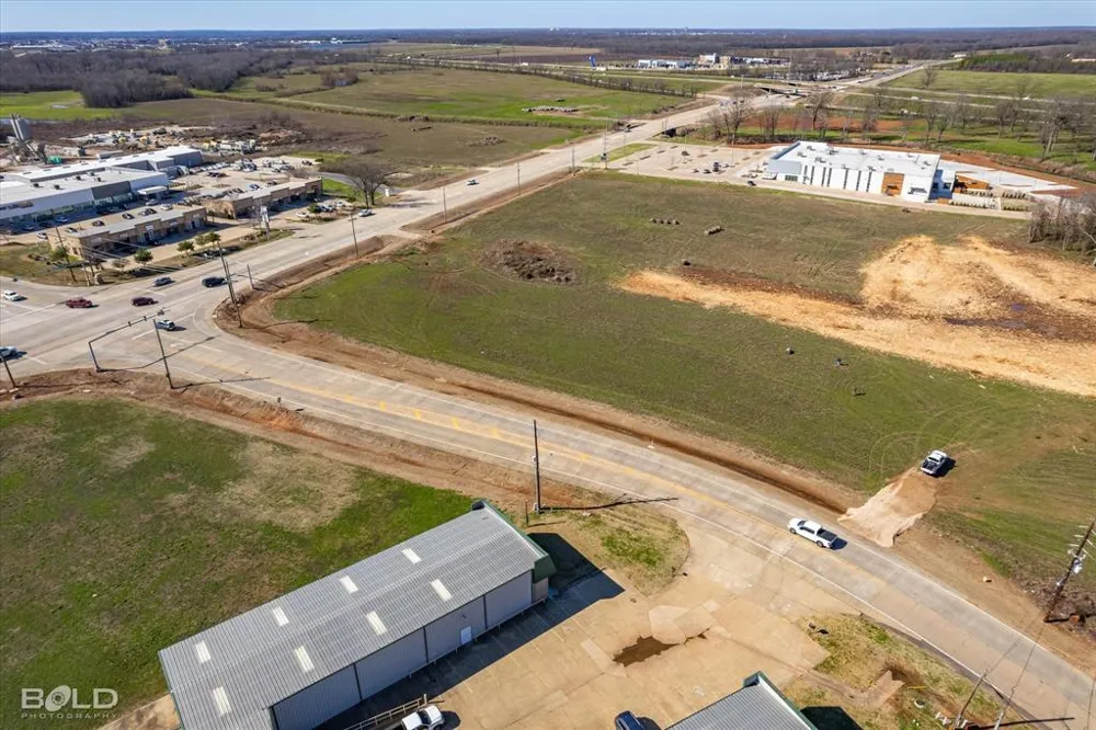 1756 Swan Lake Road Bossier City, LA 71111