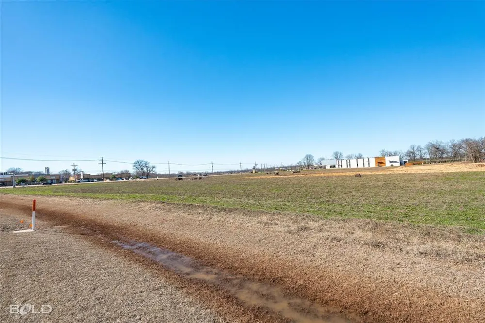 1756 Swan Lake Road Bossier City, LA 71111