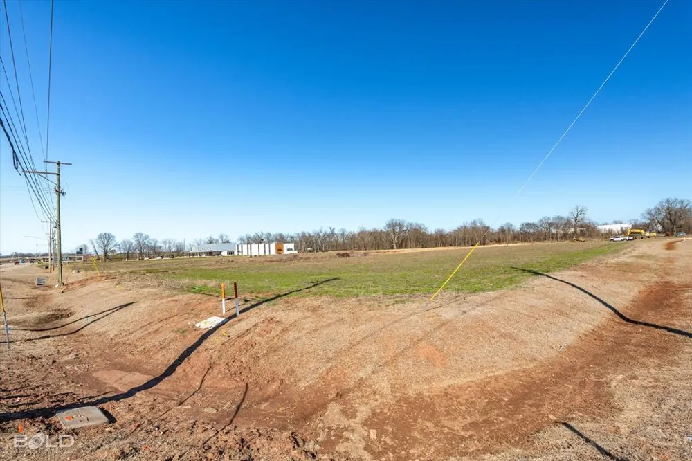 1756 Swan Lake Road Bossier City, LA 71111
