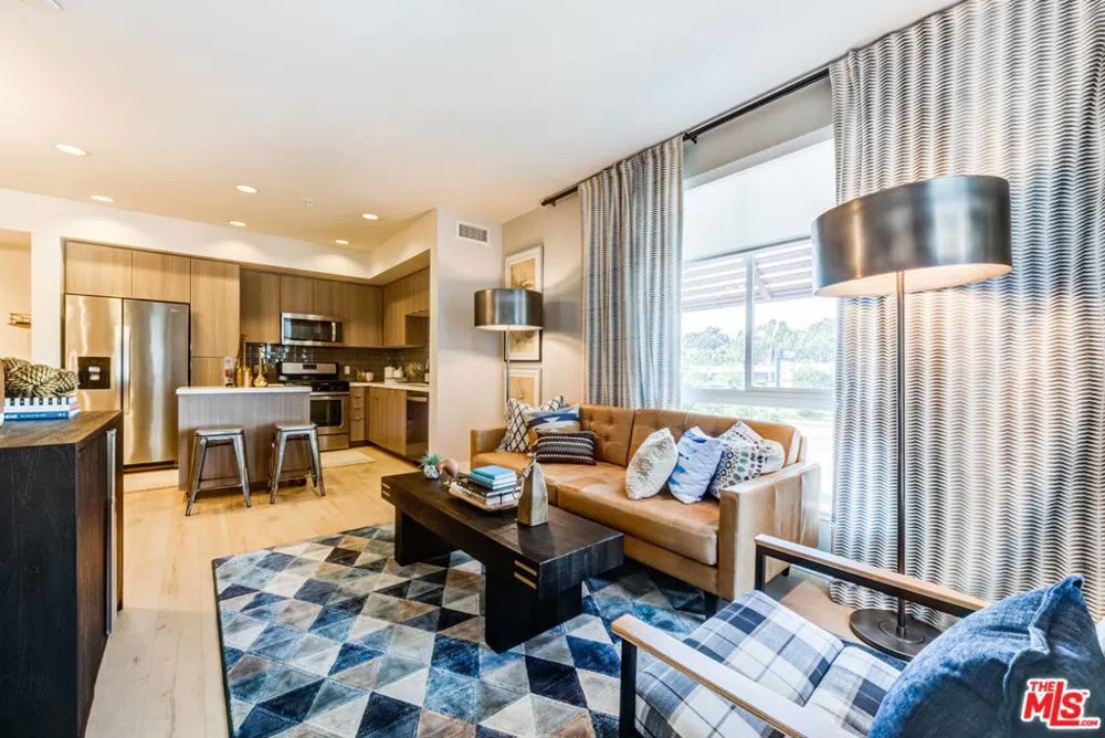 7290 Edinger Avenue #1053 Huntington Beach, CA 92647