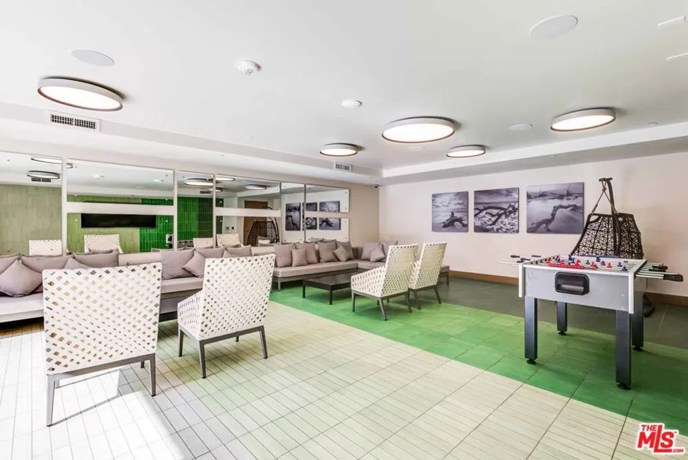 7290 Edinger Avenue #1053 Huntington Beach, CA 92647