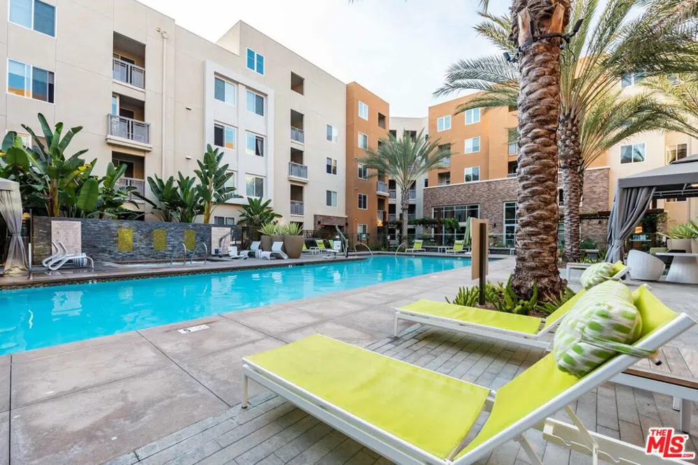 7290 Edinger Avenue #1053 Huntington Beach, CA 92647