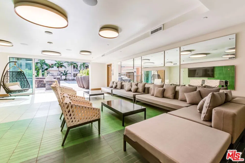 7290 Edinger Avenue #1053 Huntington Beach, CA 92647