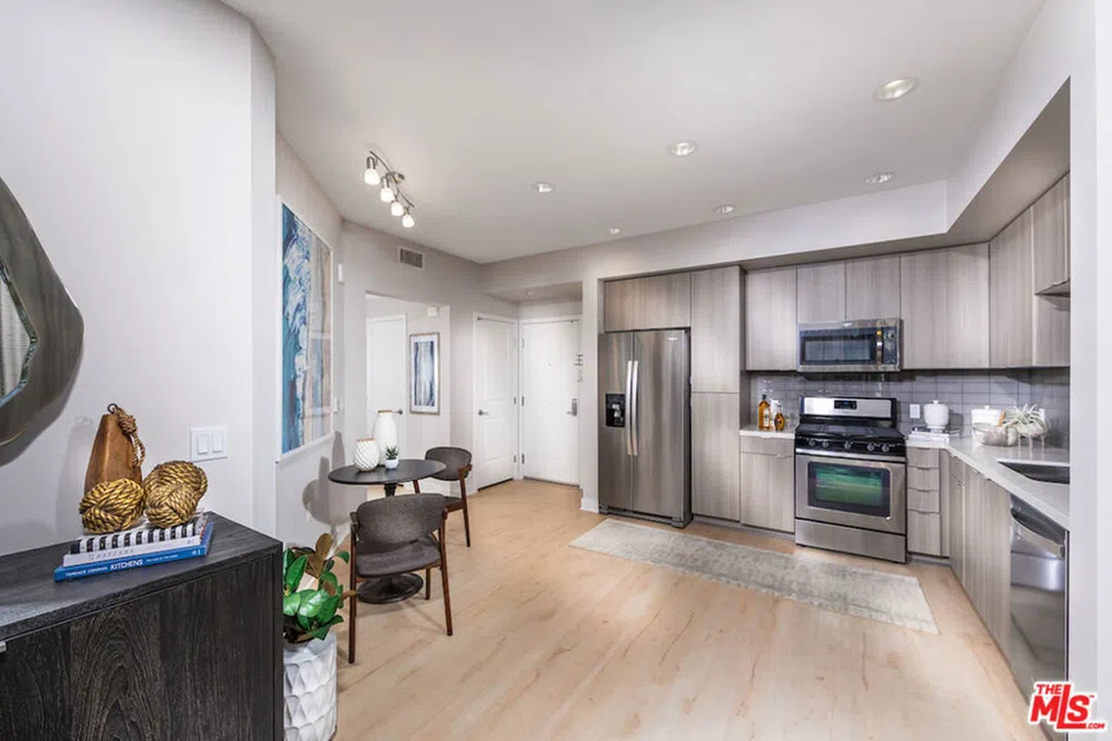 7290 Edinger Avenue #1053 Huntington Beach, CA 92647