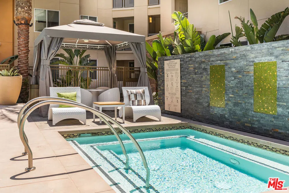 7290 Edinger Avenue #1053 Huntington Beach, CA 92647