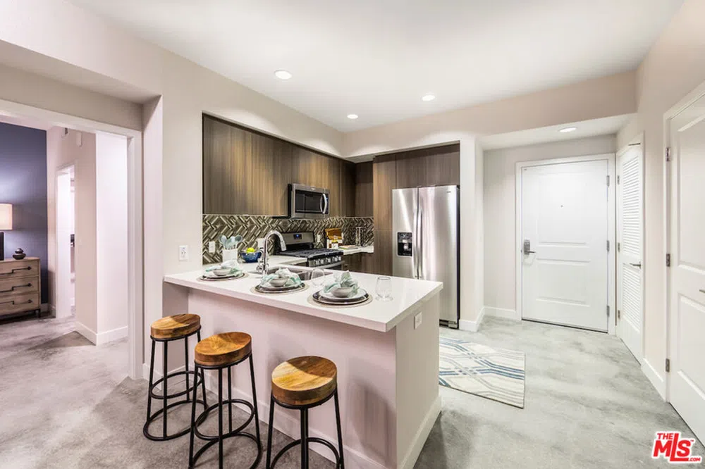 7290 Edinger Avenue #1053 Huntington Beach, CA 92647