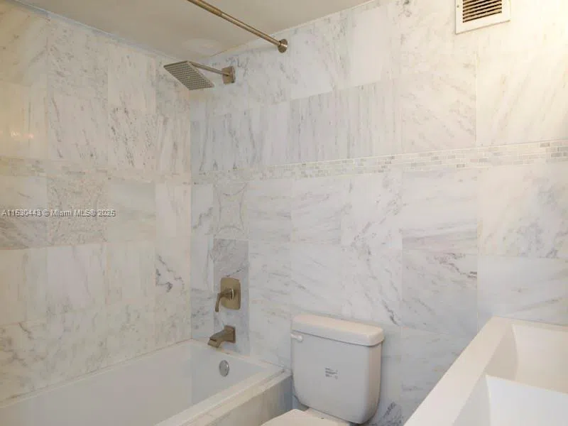 1200 West Ave #202 Miami Beach, FL 33139