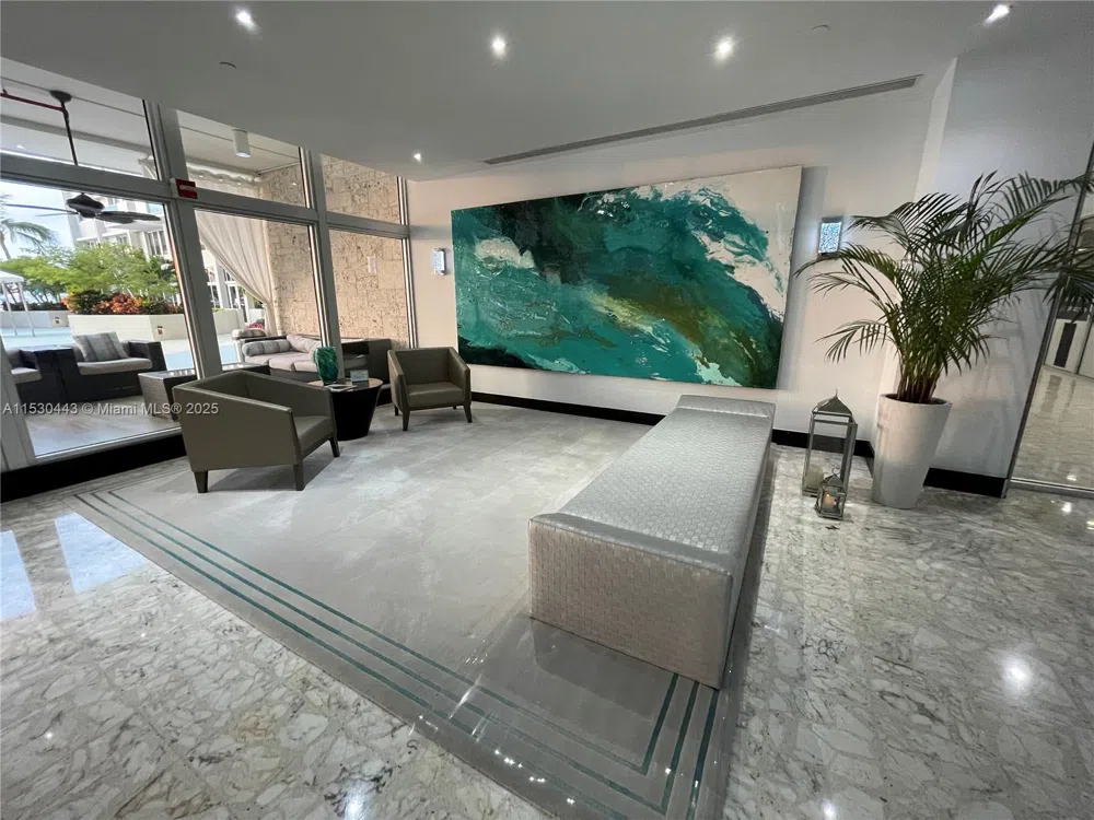 1200 West Ave #202 Miami Beach, FL 33139
